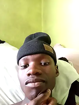 Snapshot of phumlanisanka chatting on October 2025 01:23:01 PM phumlanisanka online show from October 2025 01:23:01 PM