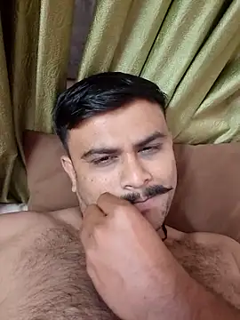 Snapshot of Frvgggghh chatting on November 2025 06:51:02 PM Frvgggghh online show from November 2025 06:51:02 PM