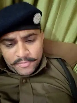 Frvgggghh online show from January 2026 09:39:02 PM