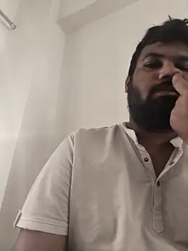 vinay smalldick online show from April 2026 01:39:01 AM