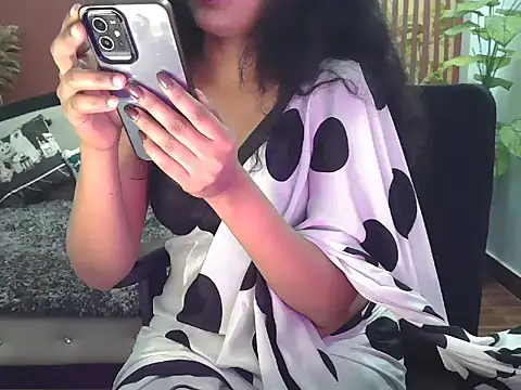 shaalu sharma online show from December 2025 07:04:02 AM