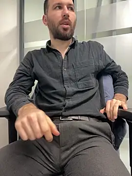 Snapshot of speddy34 chatting on December 2025 07:15:02 AM speddy34 online show from December 2025 07:15:02 AM