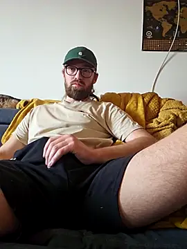 Snapshot of Loopertz chatting on November 2025 08:36:02 AM Loopertz online show from November 2025 08:36:02 AM