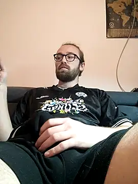 Snapshot of Loopertz chatting on December 2025 03:51:01 PM Loopertz online show from December 2025 03:51:01 PM