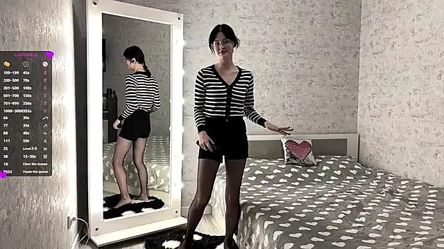 FakeLamb online show from October 2025 06:05:02 PM