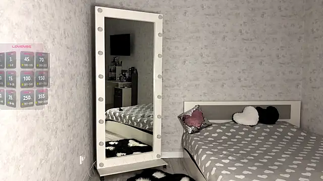 FakeLamb online show from November 2025 09:03:02 PM