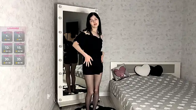 FakeLamb online show from November 2025 09:13:01 PM