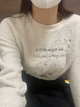 Snapshot of yayoi_jp chatting on February 2026 04:36:01 PM yayoi jp online show from February 2026 04:36:01 PM