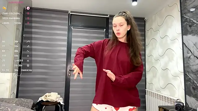 CharlynDini online show from October 2025 03:42:02 PM