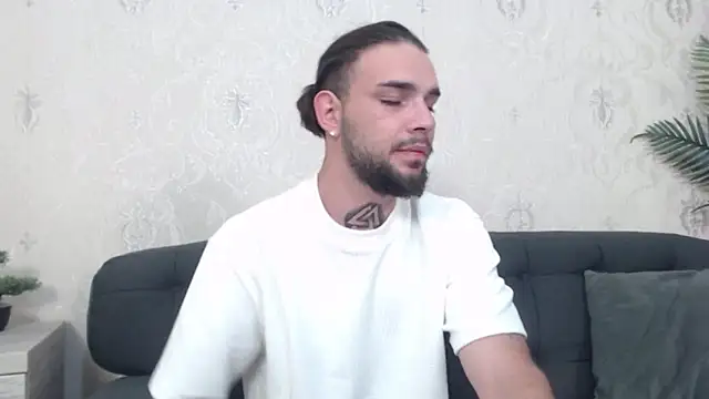 Snapshot of DanyelCarter chatting on September 2025 07:08:01 PM DanyelCarter online show from September 2025 07:08:01 PM