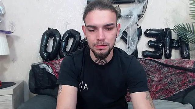 Snapshot of DanyelCarter chatting on October 2025 06:30:01 PM DanyelCarter online show from October 2025 06:30:01 PM