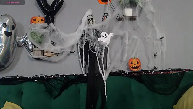 Snapshot of DanyelCarter chatting on October 2025 06:43:01 PM DanyelCarter online show from October 2025 06:43:01 PM