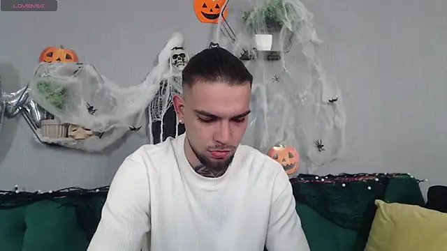 Snapshot of DanyelCarter chatting on October 2025 07:37:01 PM DanyelCarter online show from October 2025 07:37:01 PM