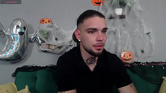 Snapshot of DanyelCarter chatting on November 2025 09:28:01 PM DanyelCarter online show from November 2025 09:28:01 PM