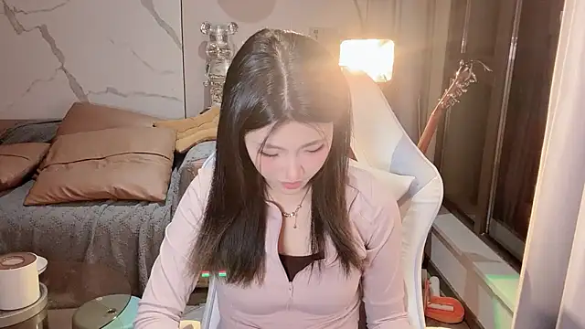 Snapshot of Lixinel-520 chatting on December 2025 01:50:02 PM Lixinel-520 online show from December 2025 01:50:02 PM