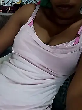 Snapshot of Shani_Izu chatting on January 2026 11:37:02 AM Shani Izu online show from January 2026 11:37:02 AM