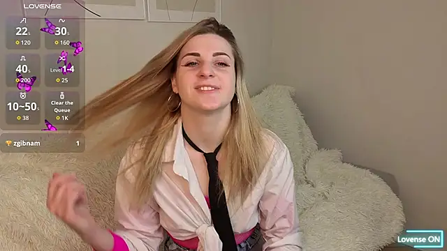 HelenMartines online show from March 2026 12:27:01 PM