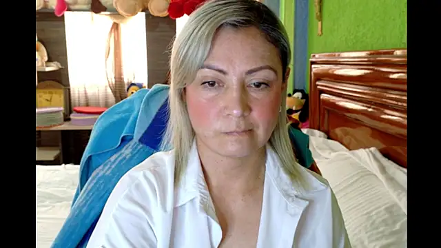  Charlize theron  online show from February 2026 05:11:01 PM