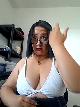 Snapshot of Milagros-hot chatting on October 2025 01:22:01 PM Milagros-hot online show from October 2025 01:22:01 PM