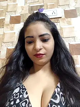 QUEEN-ADITI online show from September 2025 02:42:01 PM