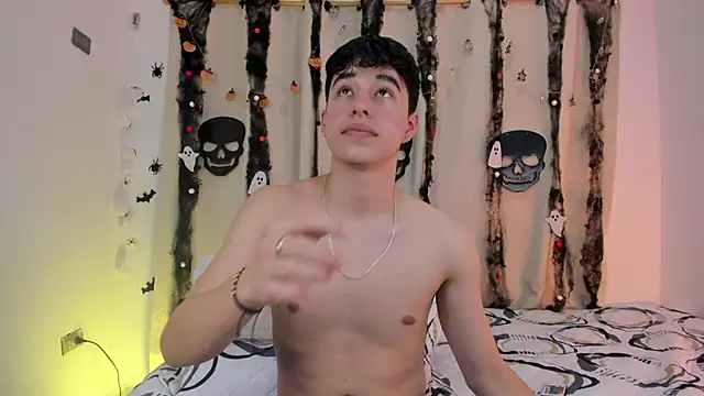 Snapshot of mrhot_night chatting on October 2025 11:12:02 PM mrhot night online show from October 2025 11:12:02 PM