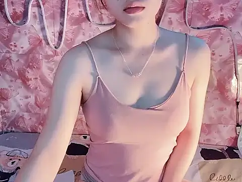 Snapshot of Miumiu028 chatting on December 2025 03:13:01 AM Miumiu028 online show from December 2025 03:13:01 AM