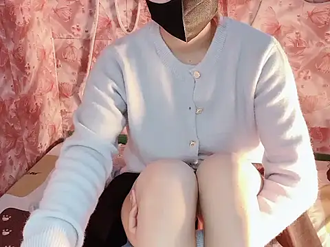 Snapshot of Miumiu028 chatting on February 2026 06:29:02 AM Miumiu028 online show from February 2026 06:29:02 AM