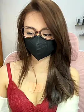 Snapshot of Mochi21 chatting on December 2025 03:12:02 AM Mochi21 online show from December 2025 03:12:02 AM