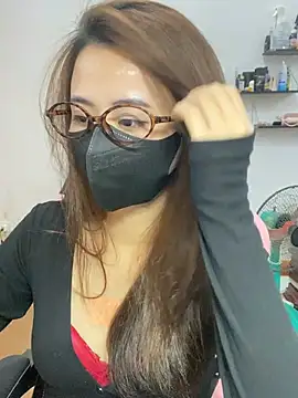 Snapshot of Mochi21 chatting on January 2026 03:22:02 AM Mochi21 online show from January 2026 03:22:02 AM