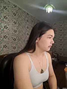 Snapshot of Albi_Glow chatting on October 2025 02:12:01 AM Albi Glow online show from October 2025 02:12:01 AM