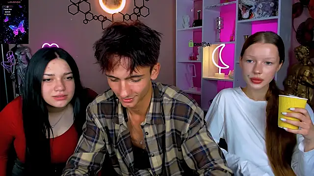 Snapshot of khloebeauty chatting on September 2025 08:09:01 PM khloebeauty online show from September 2025 08:09:01 PM