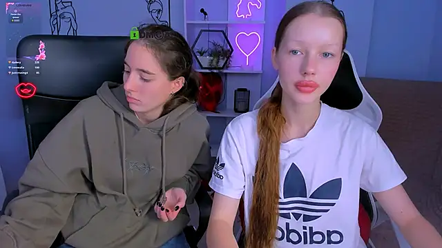 Snapshot of khloebeauty chatting on October 2025 07:25:02 PM khloebeauty online show from October 2025 07:25:02 PM