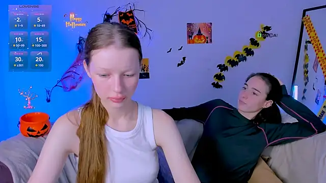 Snapshot of khloebeauty chatting on October 2025 07:24:02 PM khloebeauty online show from October 2025 07:24:02 PM