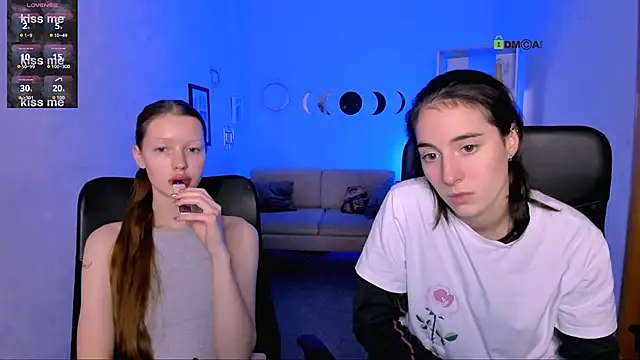 Snapshot of khloebeauty chatting on November 2025 08:20:01 PM khloebeauty online show from November 2025 08:20:01 PM