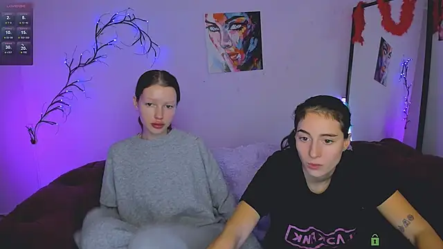 Snapshot of khloebeauty chatting on December 2025 08:05:01 PM khloebeauty online show from December 2025 08:05:01 PM