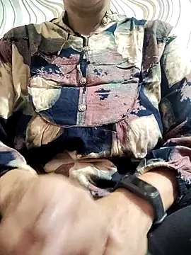 Snapshot of meenu_bhabhi547 chatting on September 2025 04:47:01 AM meenu bhabhi547 online show from September 2025 04:47:01 AM