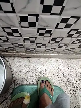 Snapshot of meenu_bhabhi547 chatting on October 2025 02:31:02 AM meenu bhabhi547 online show from October 2025 02:31:02 AM