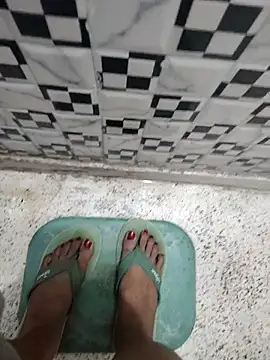 Snapshot of meenu_bhabhi547 chatting on October 2025 02:12:02 AM meenu bhabhi547 online show from October 2025 02:12:02 AM