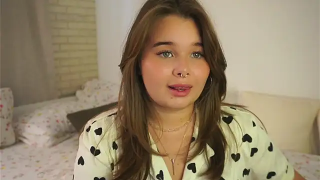 Anna Nicol online show from September 2025 02:08:01 PM