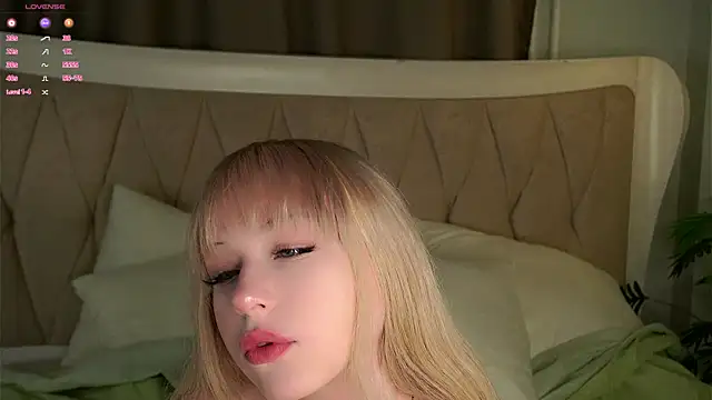 MarciDarugar online show from October 2025 03:05:02 PM