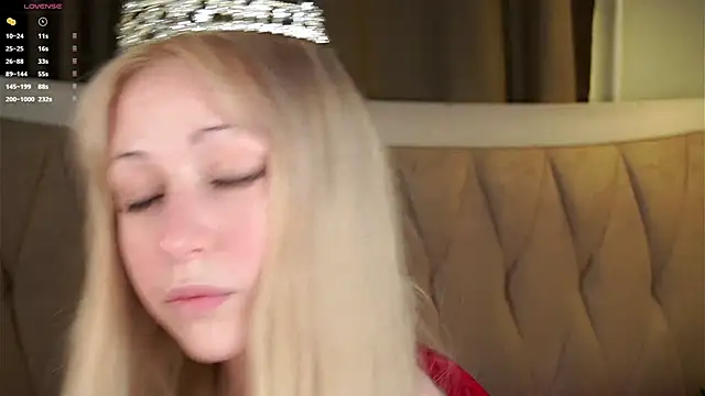 MarciDarugar online show from December 2025 03:10:01 PM