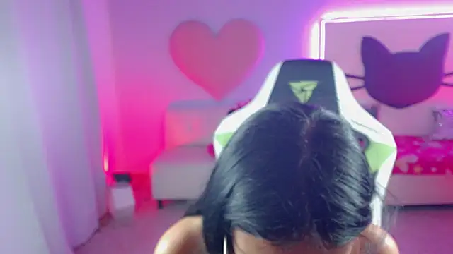 Snapshot of mishel_hott chatting on September 2025 08:31:01 PM mishel hott online show from September 2025 08:31:01 PM