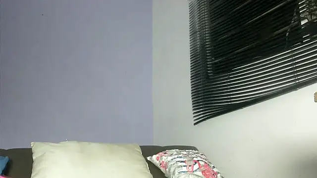 Snapshot of mishel_hott chatting on November 2025 08:51:01 PM mishel hott online show from November 2025 08:51:01 PM