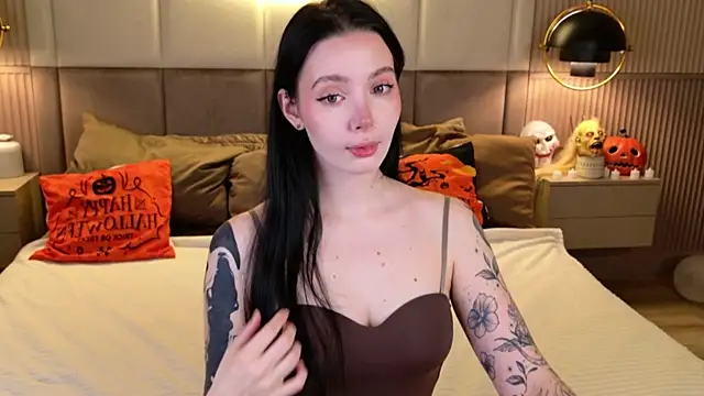 Goldy Stark online show from November 2025 08:32:01 PM