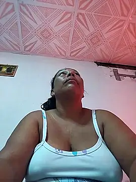 Naomi-Mature online show from April 2026 09:40:01 AM