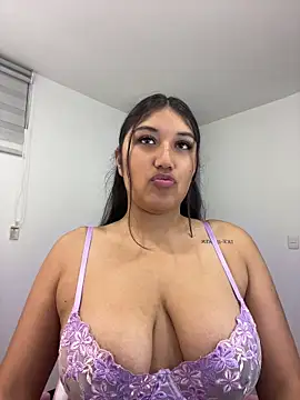 SharaRous online show from May 2026 08:38:02 PM