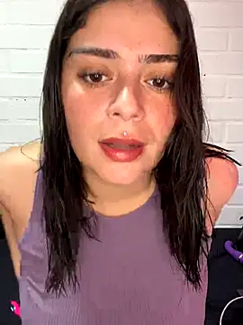 cami lorena online show from September 2025 02:11:01 PM