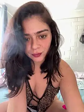 cami lorena online show from September 2025 03:28:01 PM