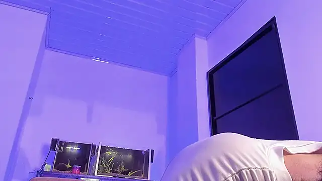 Cj davis  online show from December 2025 01:33:02 AM