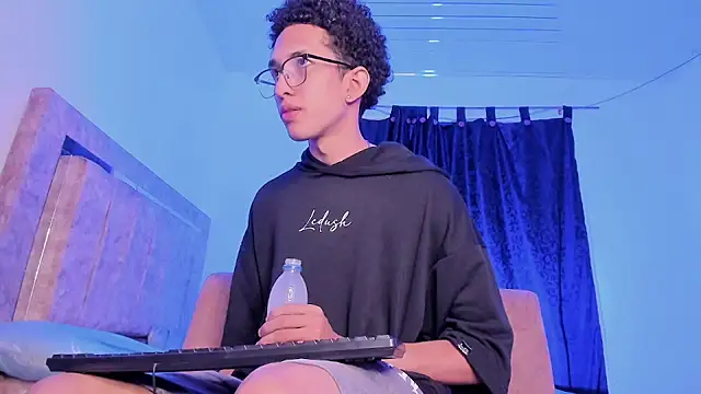 Cj davis  online show from February 2026 01:34:01 AM